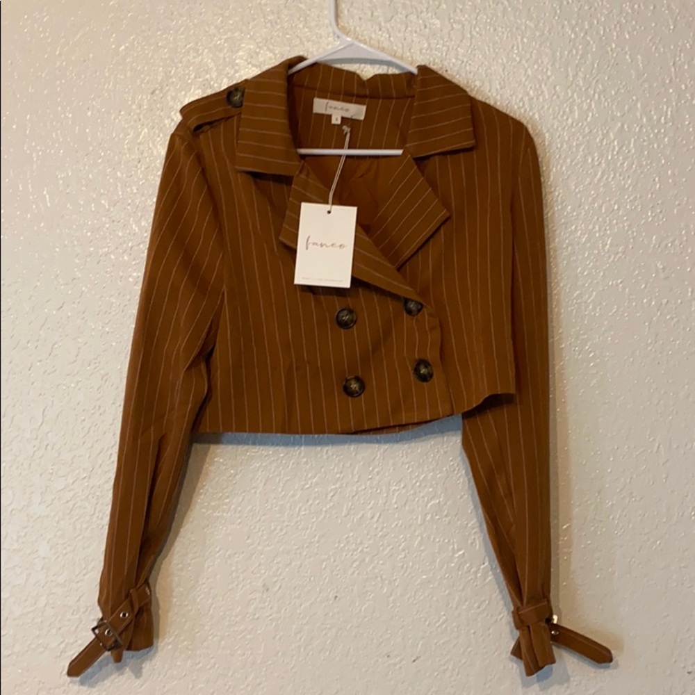 Cropped Blazer